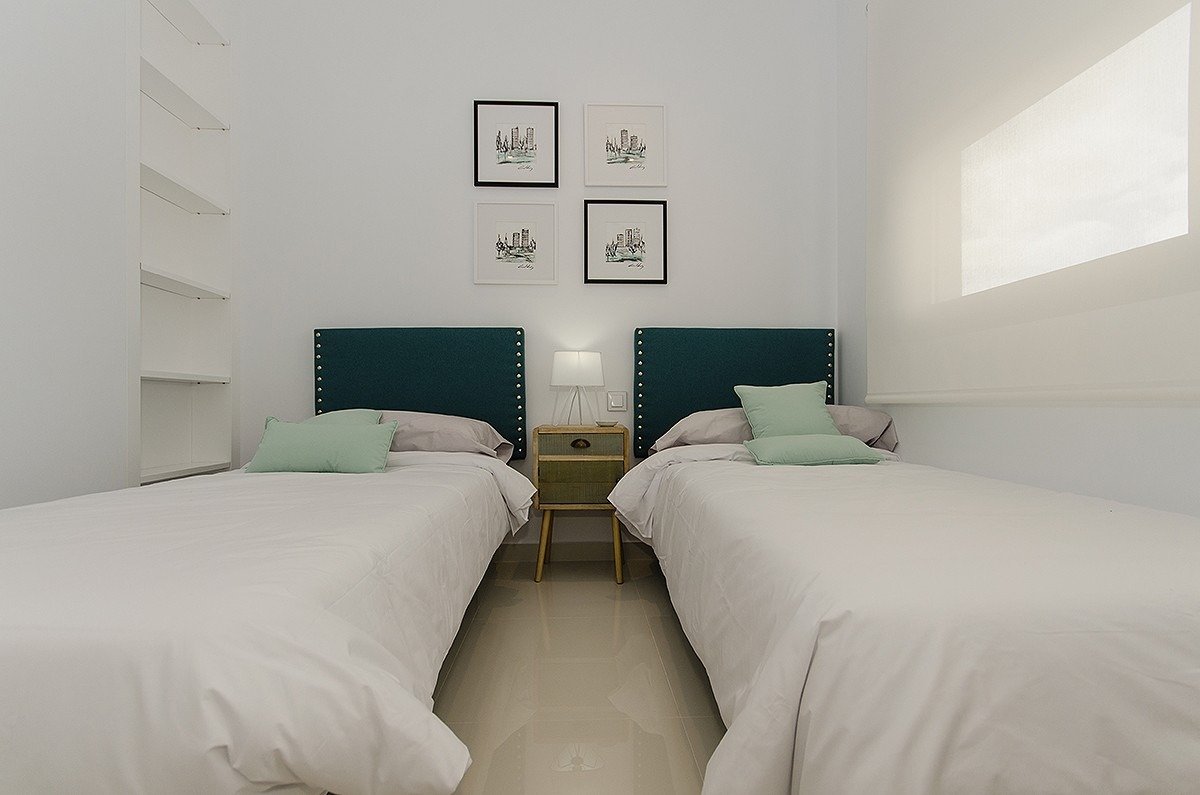 VILLA DE OBRA NUEVA EN PLAYA HONDA