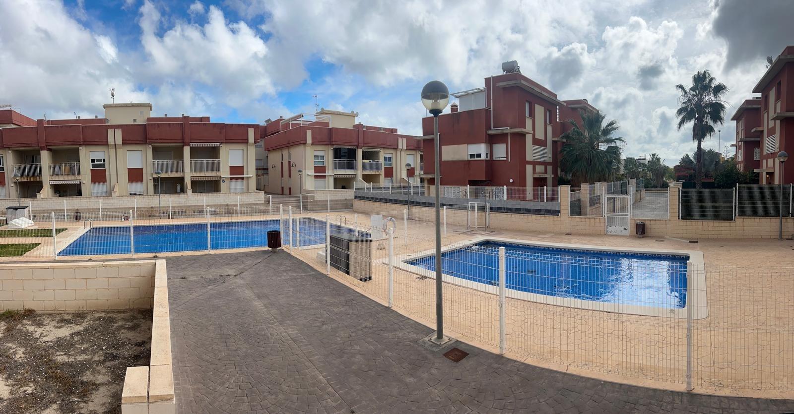 Complejo Residencial Regenerado en Lomas de Cabo Roig - Apartamentos Reformados
