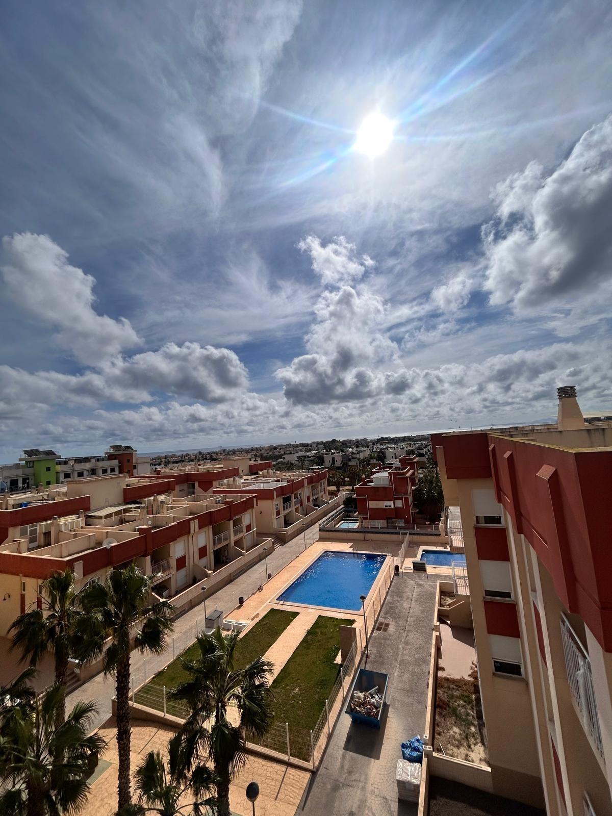 Complejo Residencial Regenerado en Lomas de Cabo Roig - Apartamentos Reformados