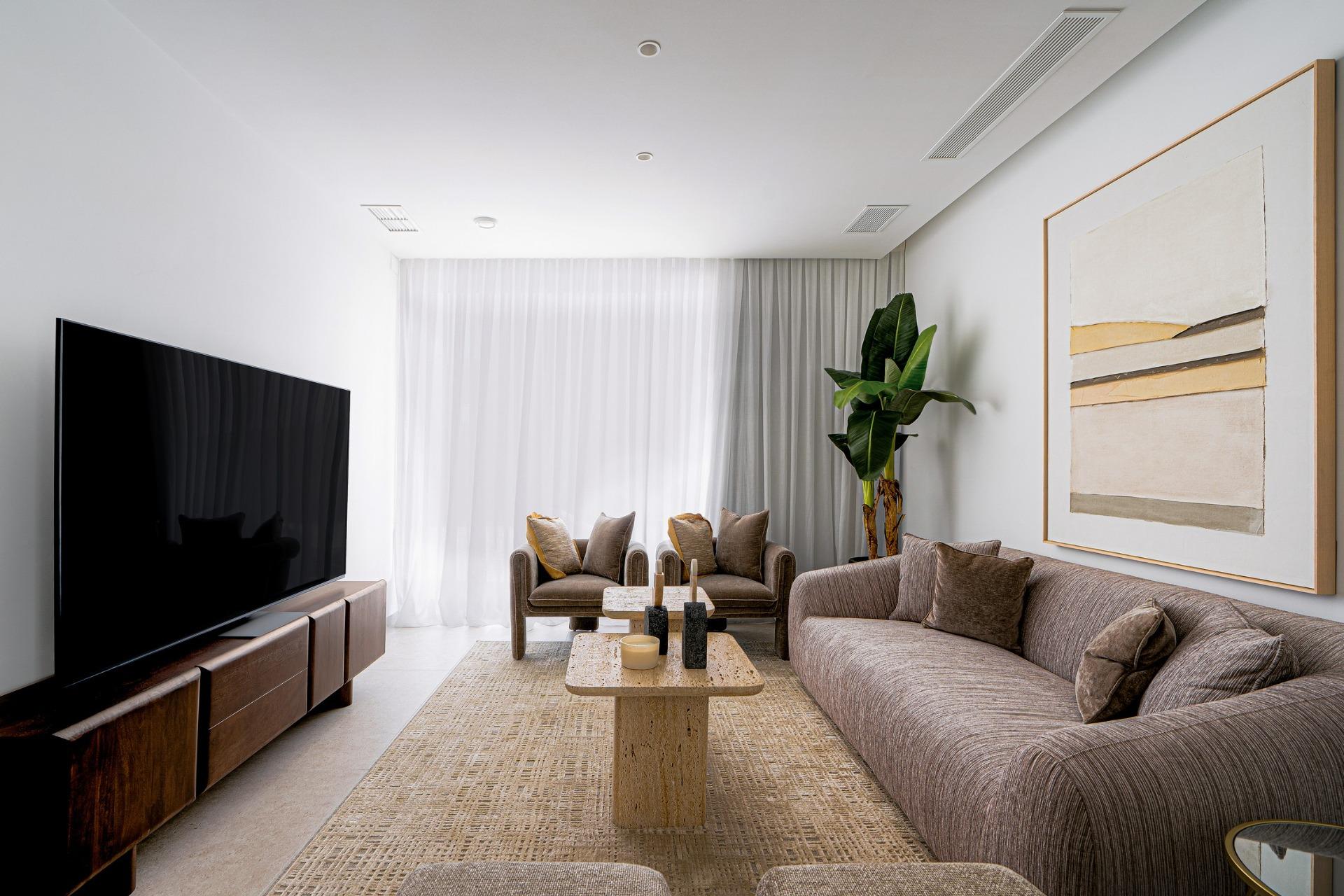 Exclusivas villas de nueva construcción con piscina privada en La Nucía, cerca de Benidorm Comunidad residencial premium cerrada con seguridad inigualable Presentamos una exclusiva colección de s...