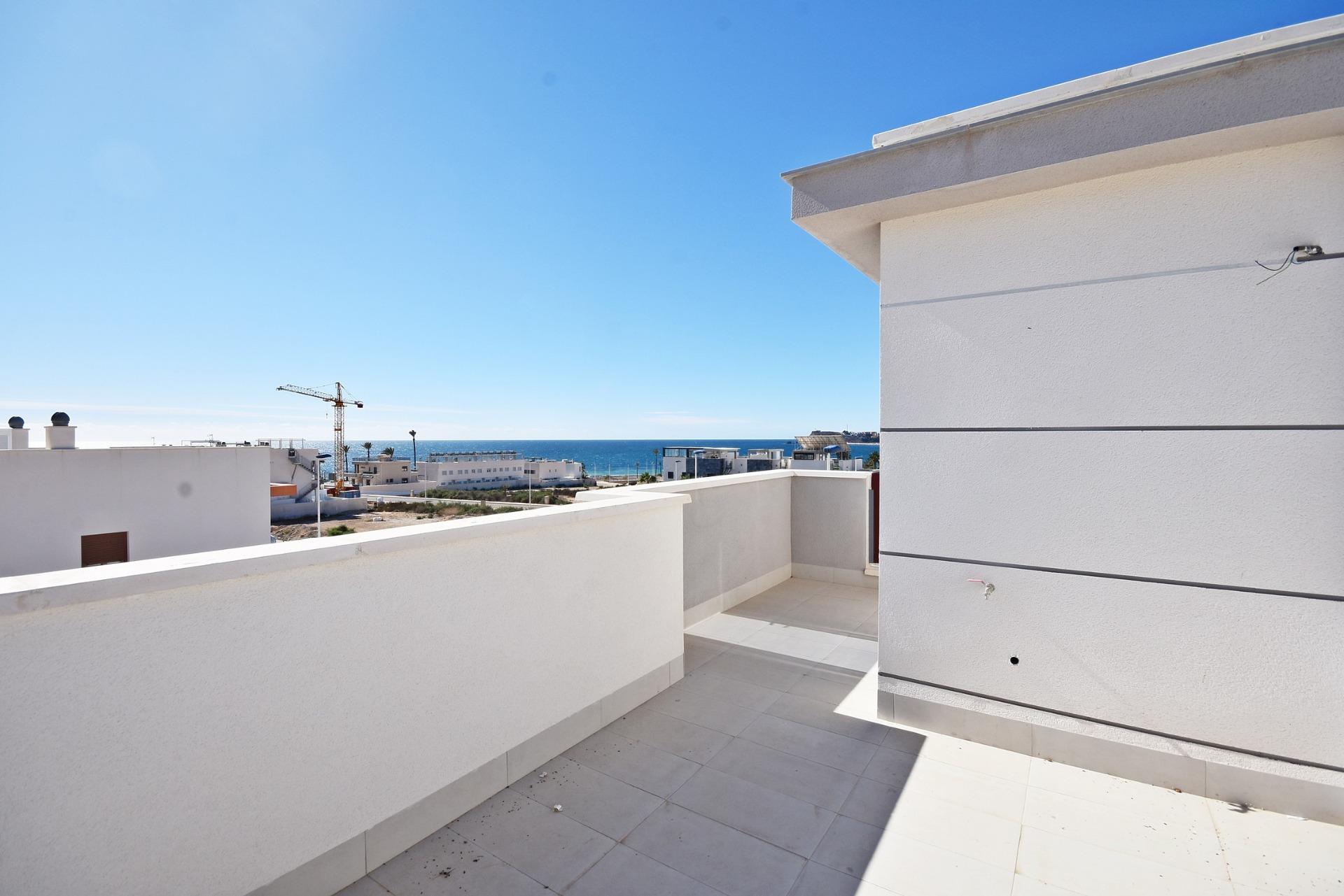 Modernas villas adosadas con vistas al mar en Puerto de Mazarrón