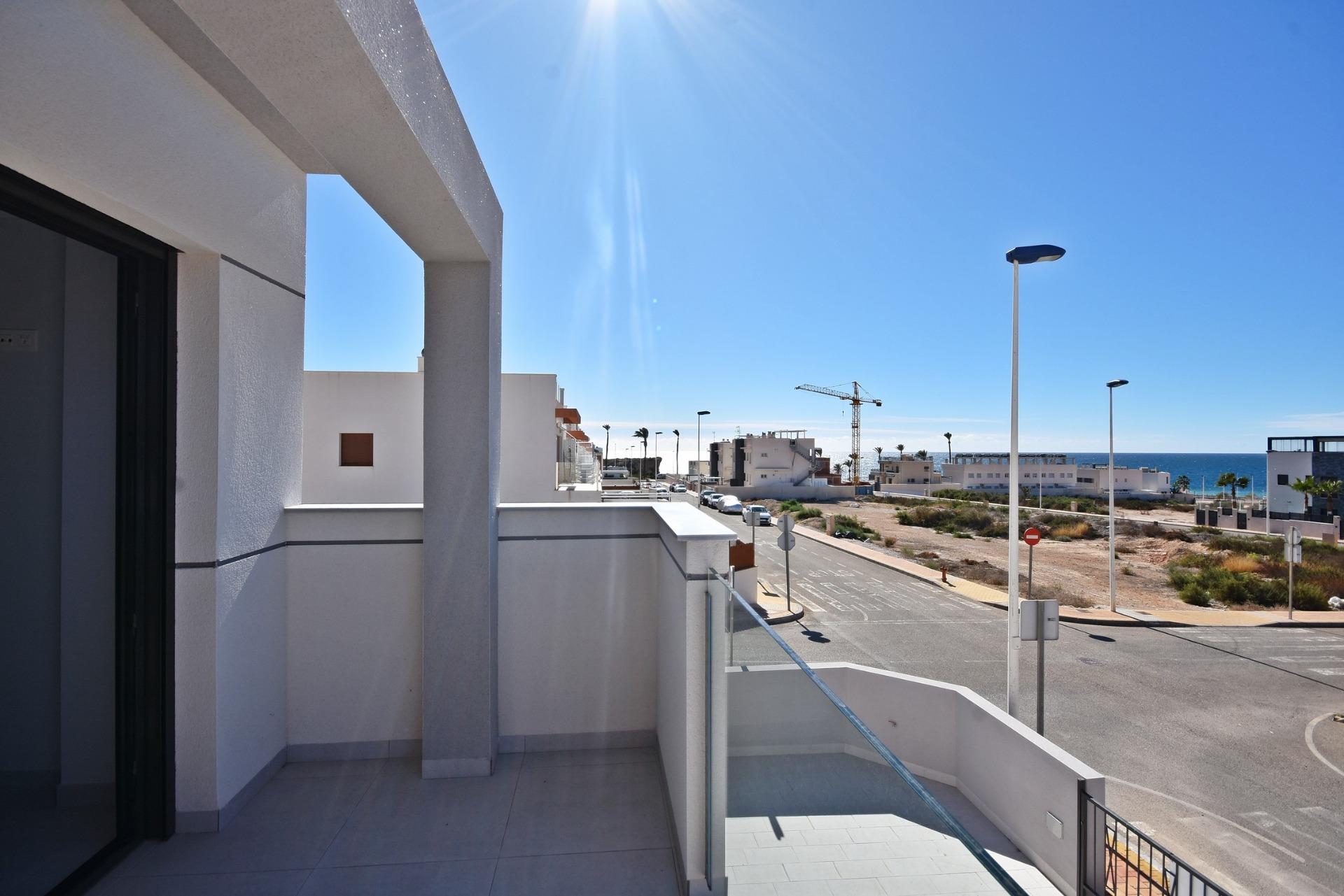 Modernas villas adosadas con vistas al mar en Puerto de Mazarrón