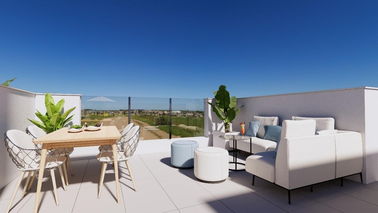 Casas adosadas de nueva construcción en primera línea de La Serena Golf en Los Alcázares