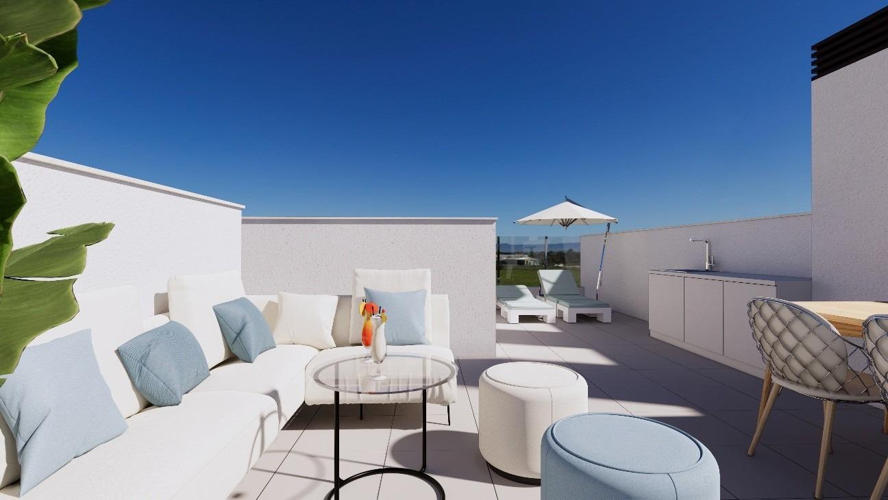 Casas adosadas de nueva construcción en primera línea de La Serena Golf en Los Alcázares
