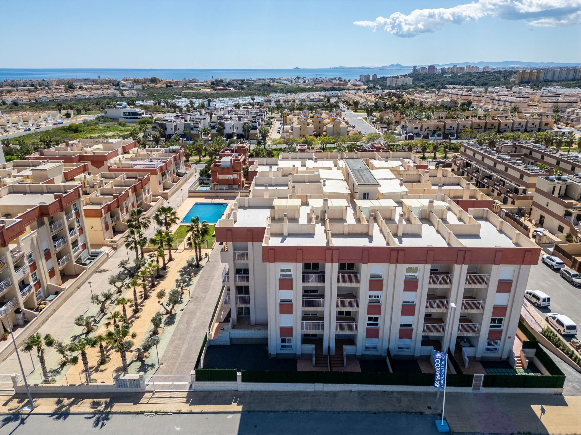 Complejo Residencial Regenerado en Lomas de Cabo Roig - Apartamentos Reformados