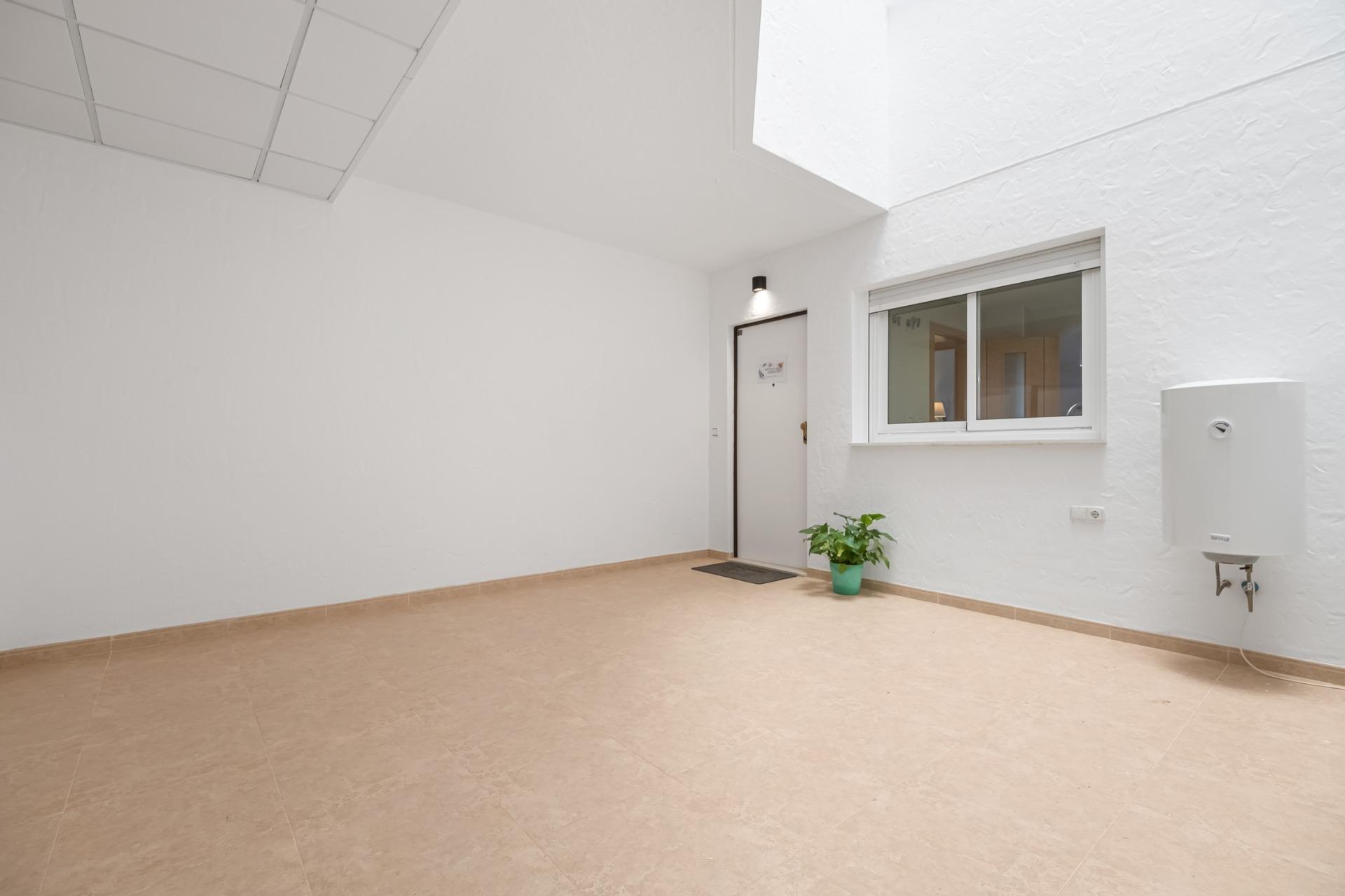 Complejo Residencial Regenerado en Lomas de Cabo Roig - Apartamentos Reformados