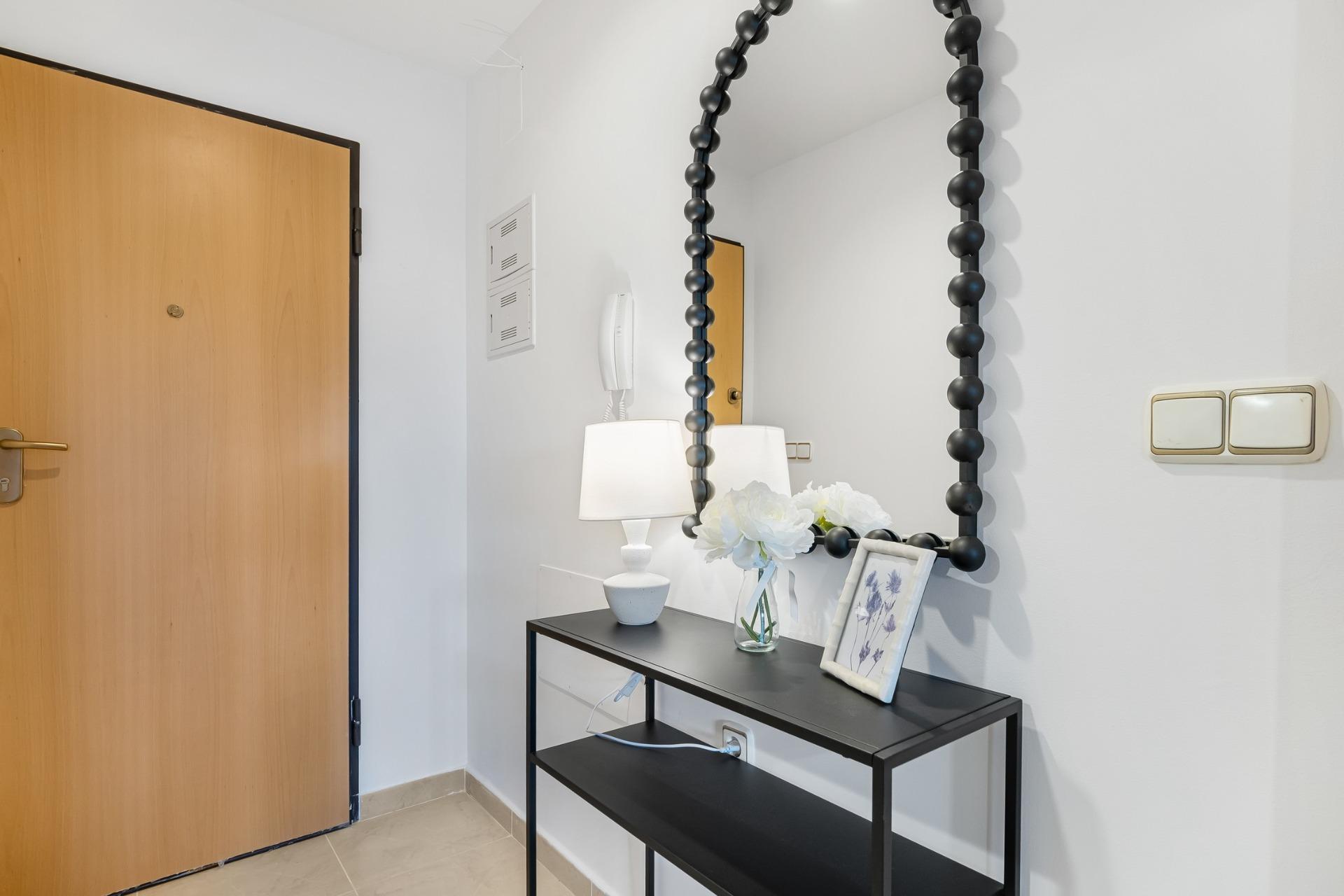 Complejo Residencial Regenerado en Lomas de Cabo Roig - Apartamentos Reformados