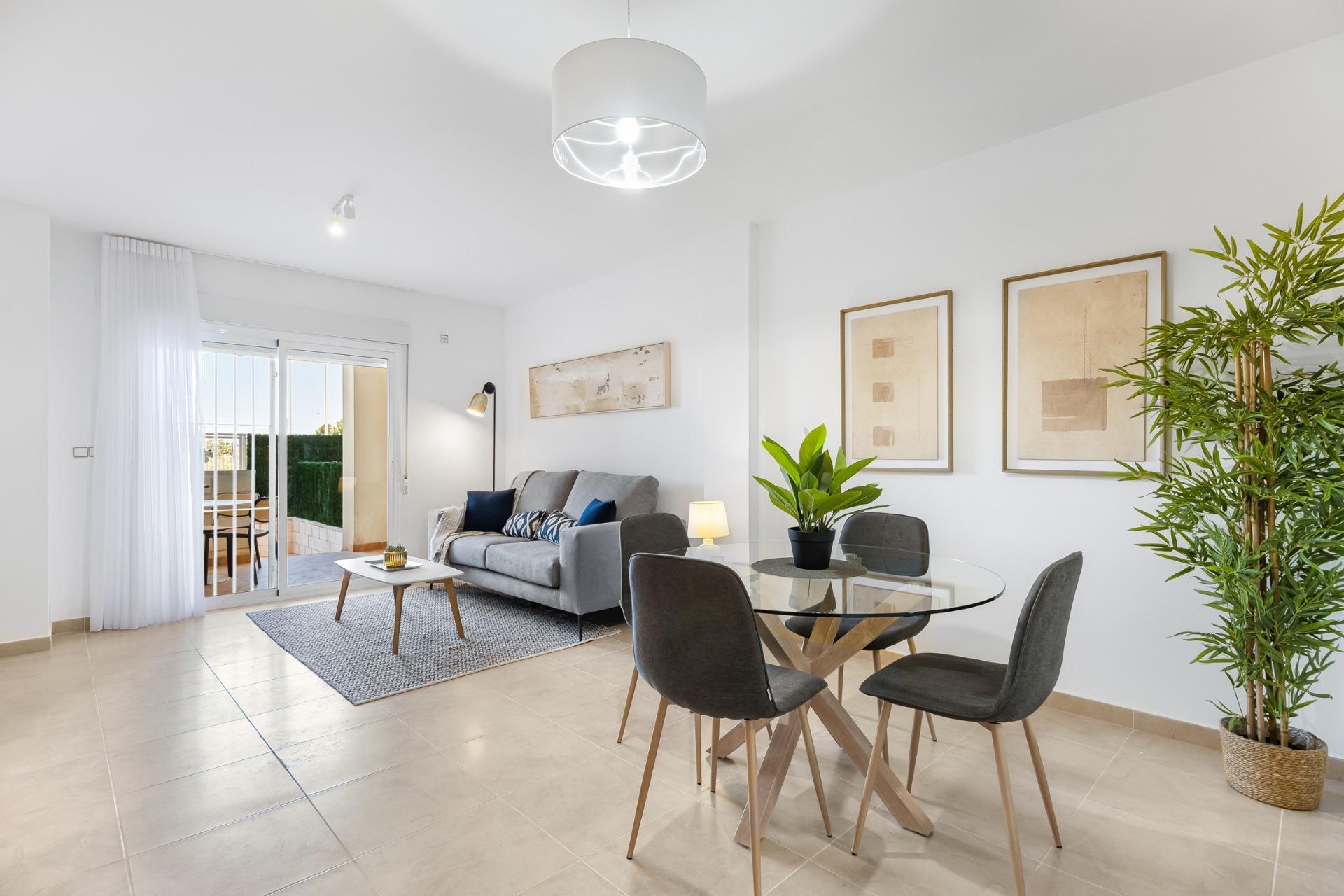 Complejo Residencial Regenerado en Lomas de Cabo Roig - Apartamentos Reformados