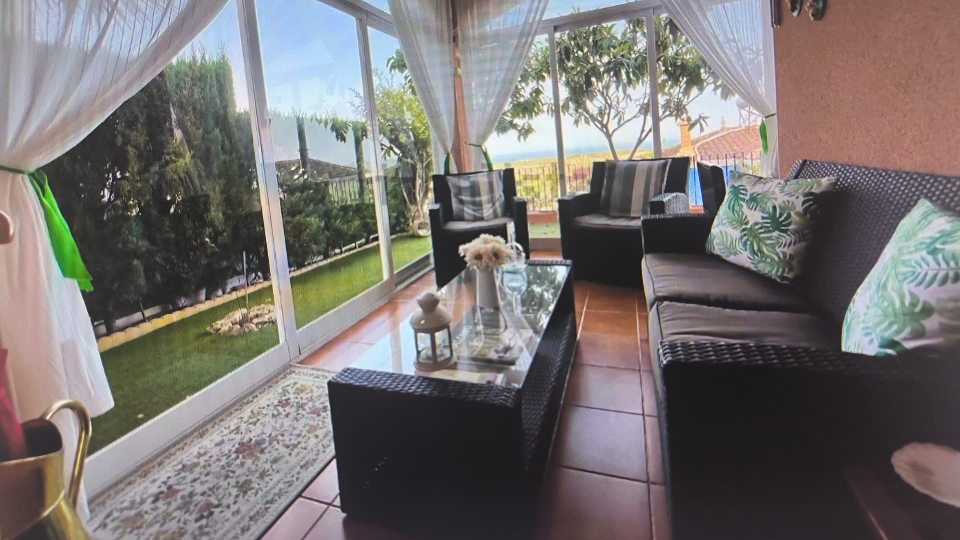 Villa de Lujo con Vistas al Mar en Polop, Chalet adosado en Polop, Alicante. Vistas al mar, amueblado y con piscinas. Vive el estilo mediterráneo en Mirador de Polop.