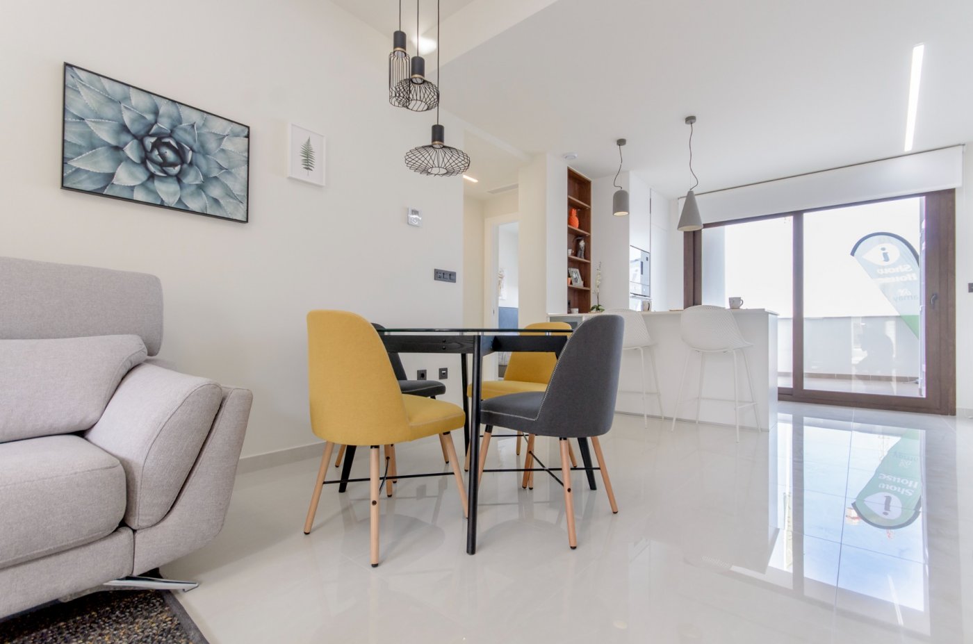 RESIDENCIAL DE OBRA NUEVA DE BUNGALOWS EN LOS BALCONES, TORREVIEJA, Obra nueva en Los Balcones, Torrevieja. Bungalows de 3 hab. en Costa Blanca Sur. Vive el Mediterráneo cerca de playas y servicios. ¡Tu nuevo hogar!
