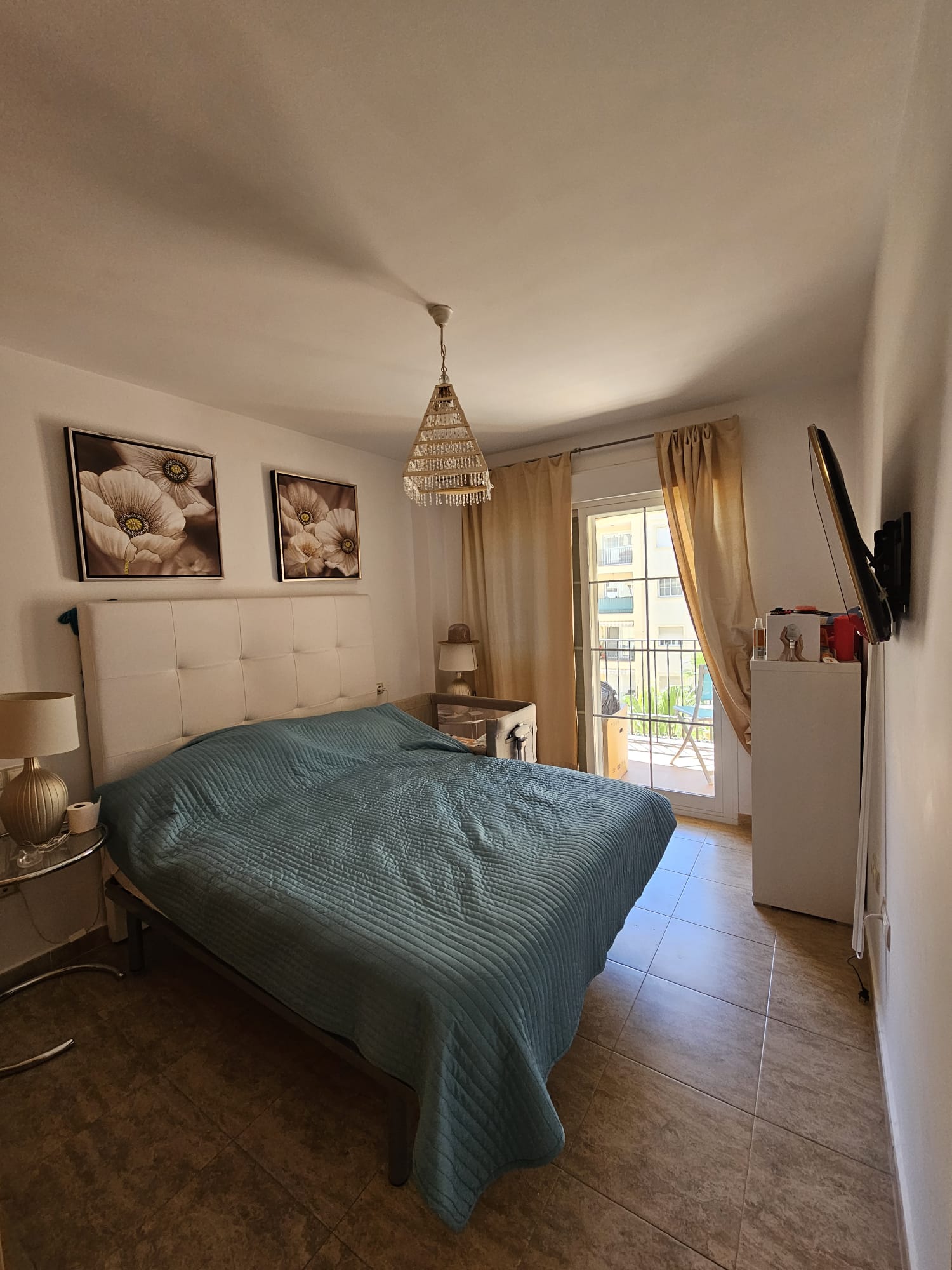 ? ¡Exclusivo Apartamento Moderno en Zona Parque Central, Estepona!