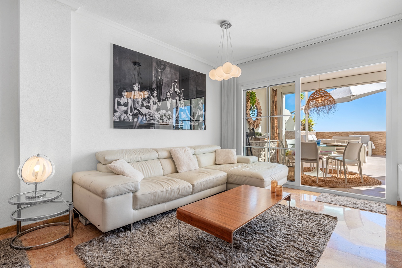 Ático de Lujo en Altea: Vistas Mar y Jacuzzi Privado, Ático de lujo reformado en Altea, Costa Blanca. Disfrute de su terraza sur con jacuzzi y vistas al mar. A un paso de la playa y puerto. 3 dorm, parking. ¡Su oas