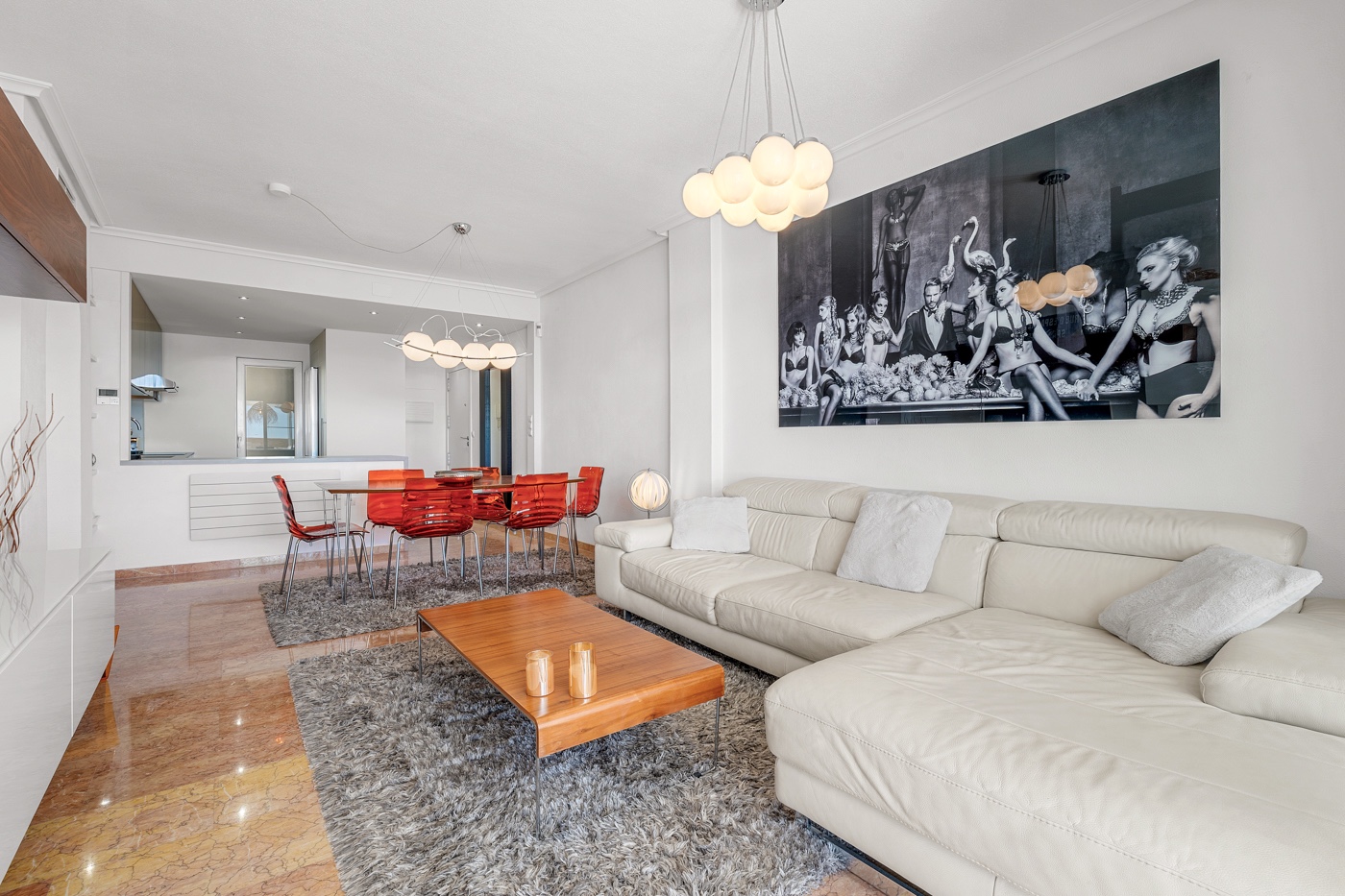 Ático de Lujo en Altea: Vistas Mar y Jacuzzi Privado, Ático de lujo reformado en Altea, Costa Blanca. Disfrute de su terraza sur con jacuzzi y vistas al mar. A un paso de la playa y puerto. 3 dorm, parking. ¡Su oas